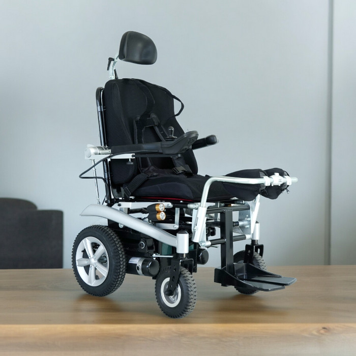Scuba S300 Ayağa Kaldıran Akülü Tekerlekli Sandalye